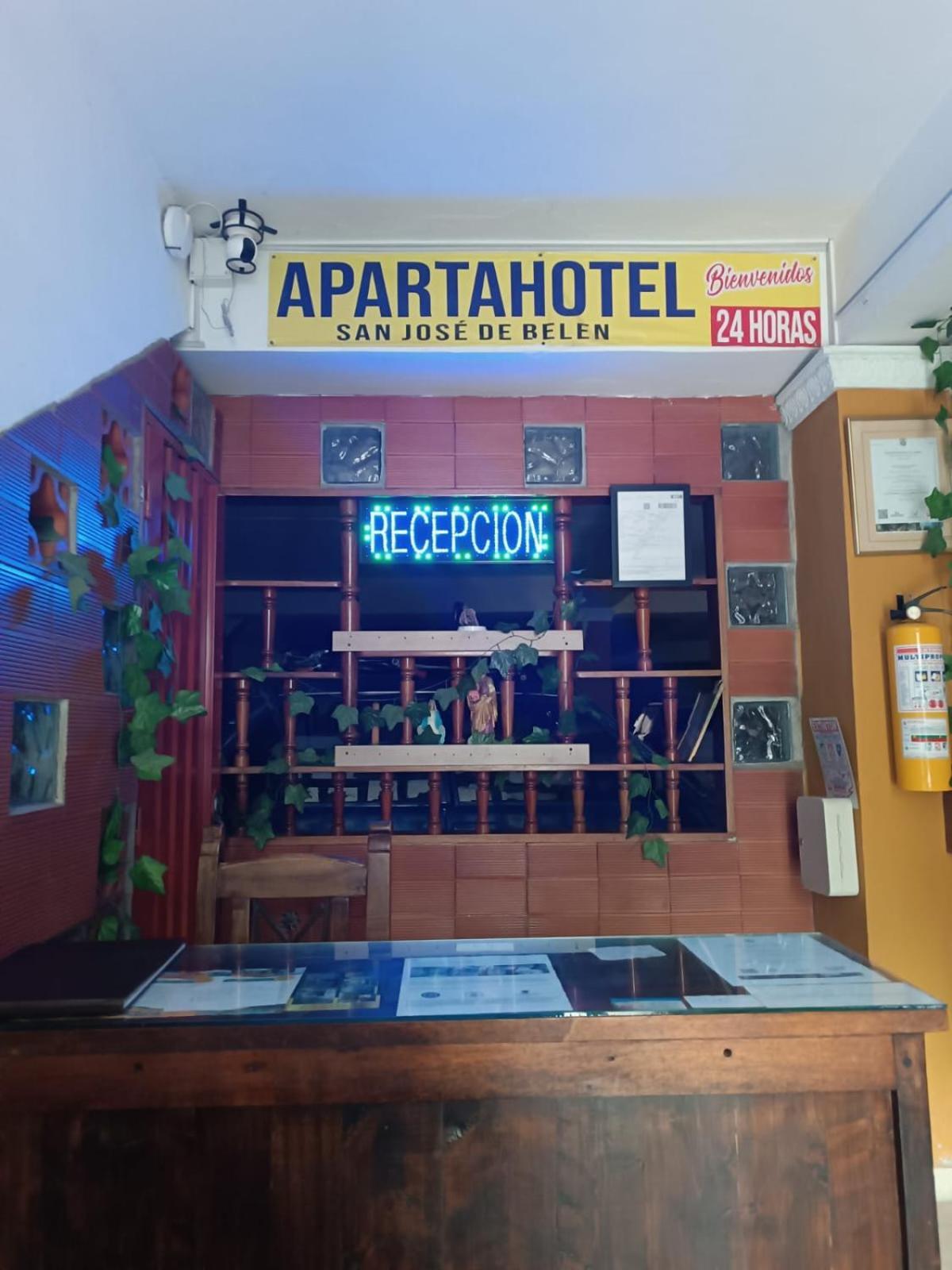Apartahotel San Jose De Belen Medellin Exterior photo